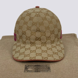 Caps