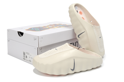 Nike Mind 001 Massage Slipper