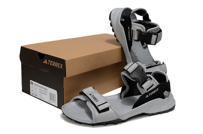 2372 adidas terrex