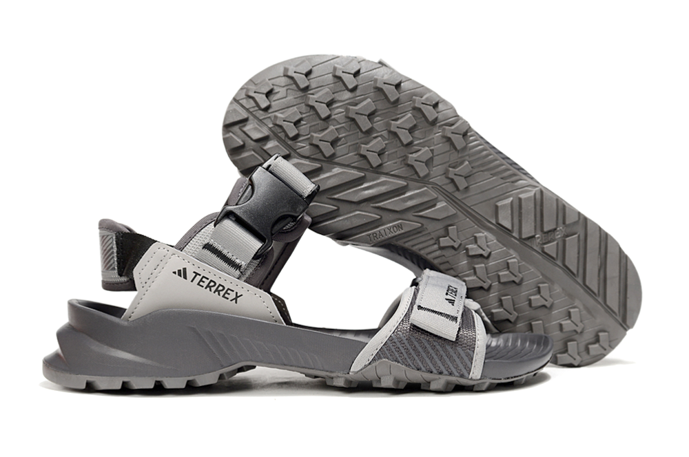 2372 adidas terrex