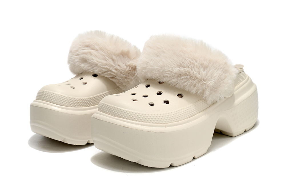 Crocs Classic Snow Low Boot Slipper
