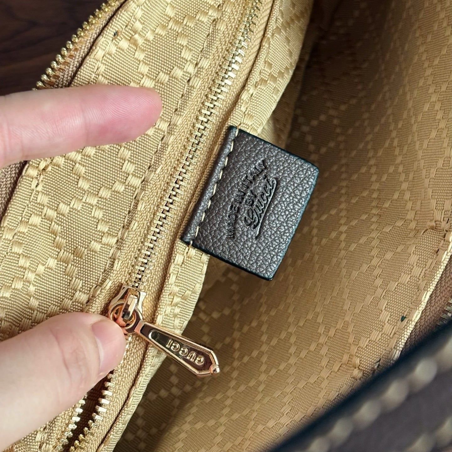 Gucci Bag #013