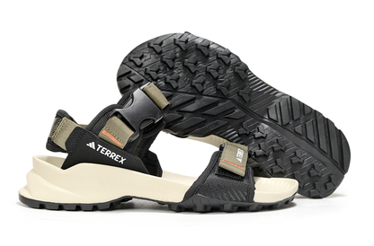 2372 adidas terrex