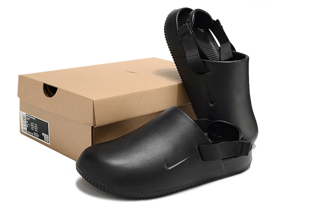 Nike Calm Mule Closed-Toe Slipper