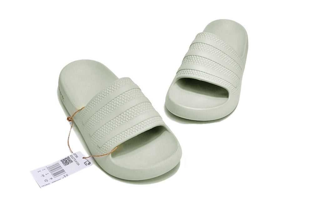 2305 adidas