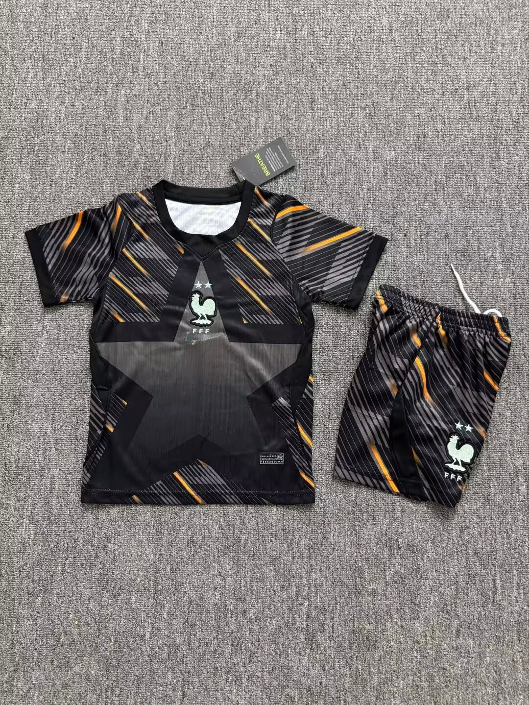 2026 kids French goalkeeper black+pink