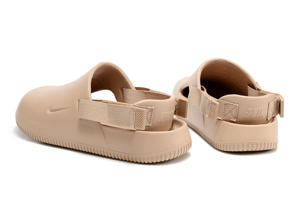 Nike Calm Mule Closed-Toe Slipper