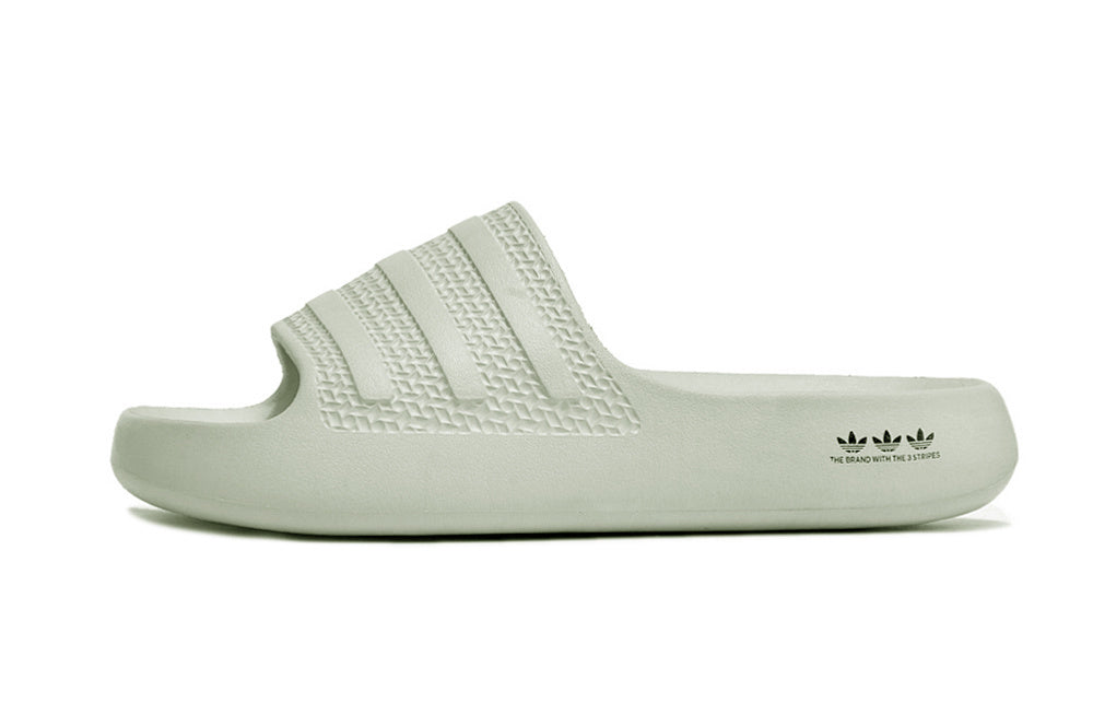 2305 adidas
