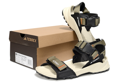 2372 adidas terrex