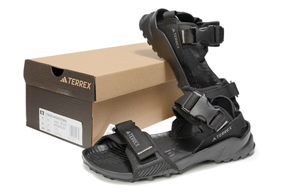 2372 adidas terrex