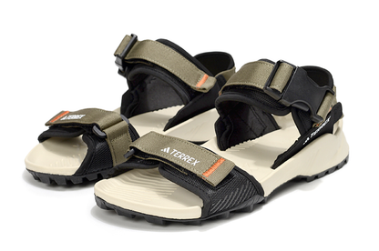 2372 adidas terrex