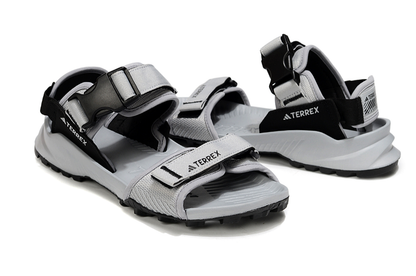 2372 adidas terrex