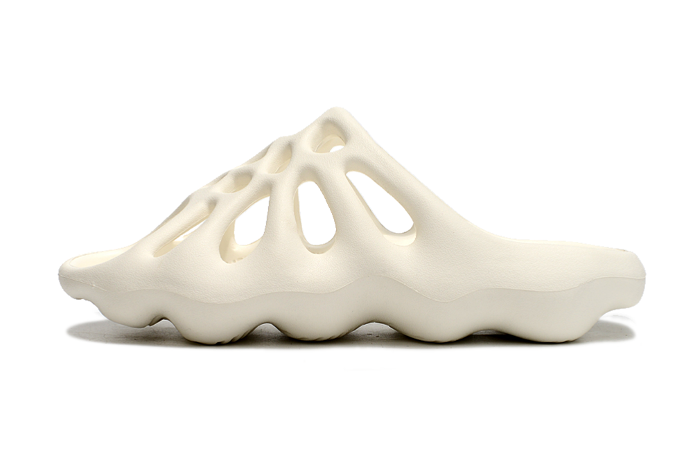2303 adidas Yeezy 450