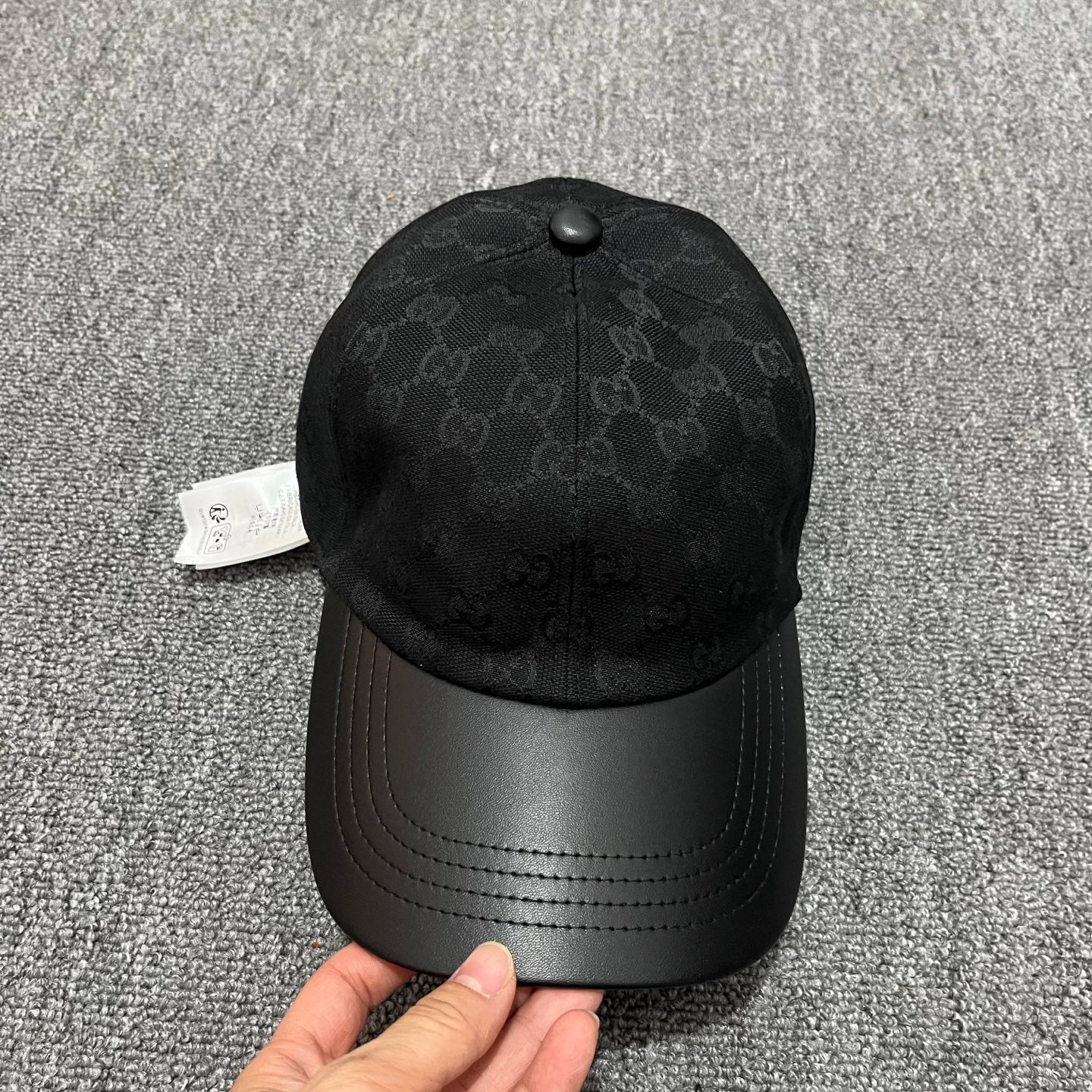 Gucci GG Canvas Baseball Cap with Leather Brim